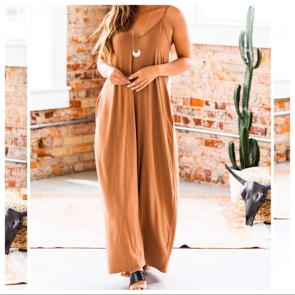 #06 Adjustable straps loose fit side pocket maxi dress - Picture 2 of 4
